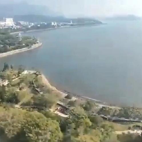 刚才刷到了一个香港宏福苑原住户的采访，她们说如果房屋能够重建好，她们还想回到