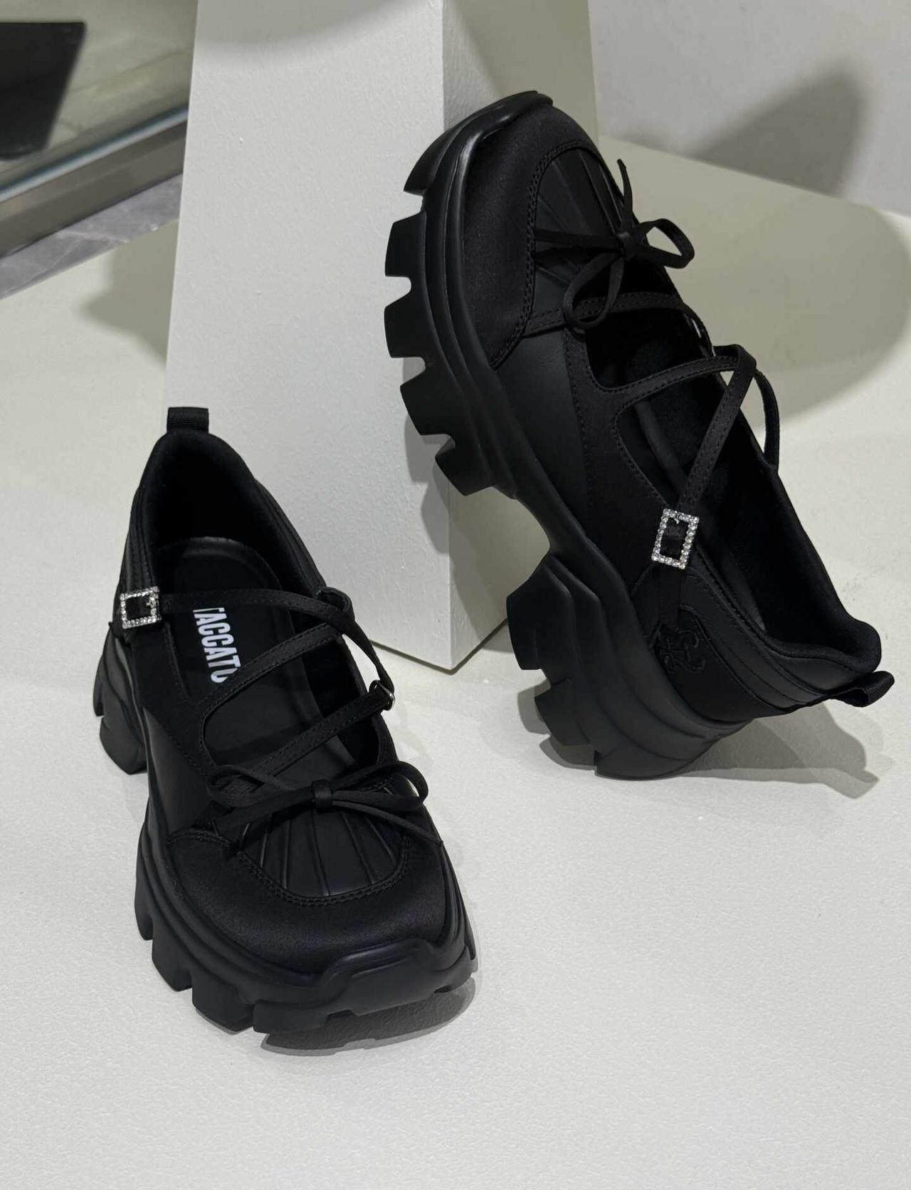 徐梦洁同款😍这双玛丽珍鞋也太懂甜酷了发现宝藏鞋款啦✨徐梦洁同款运动芭蕾鞋