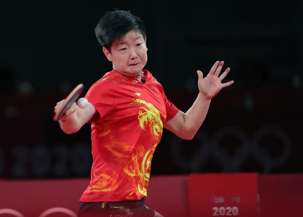 孙颖莎为什么不敌泰国选手？长时间休战影响状态？中国大滿贯十六分之一决赛，孙颖莎以