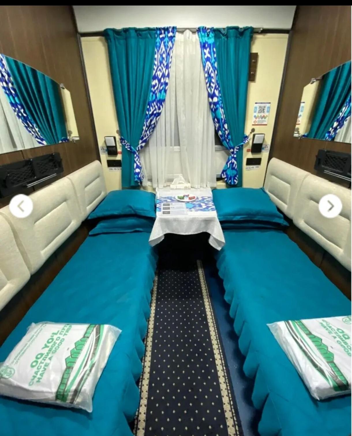 我们国家应该取消第三层，三层的卧铺，太高，太窄，空间狭小，现在人胖子多[呲牙笑]瞧