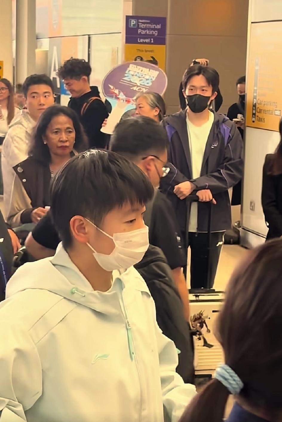 早晨醒来，看到他们平安落地，是一件多么开心幸福的事，我的网络宝宝，莎莎和佳佳在一