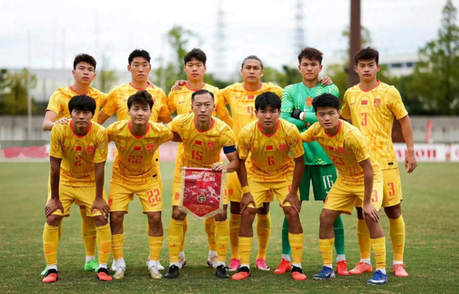 三场球，射门和控球全落后。但小组第一，出线了😭U23国足亚运会小组赛打完了。1胜2平，不败。从“死
