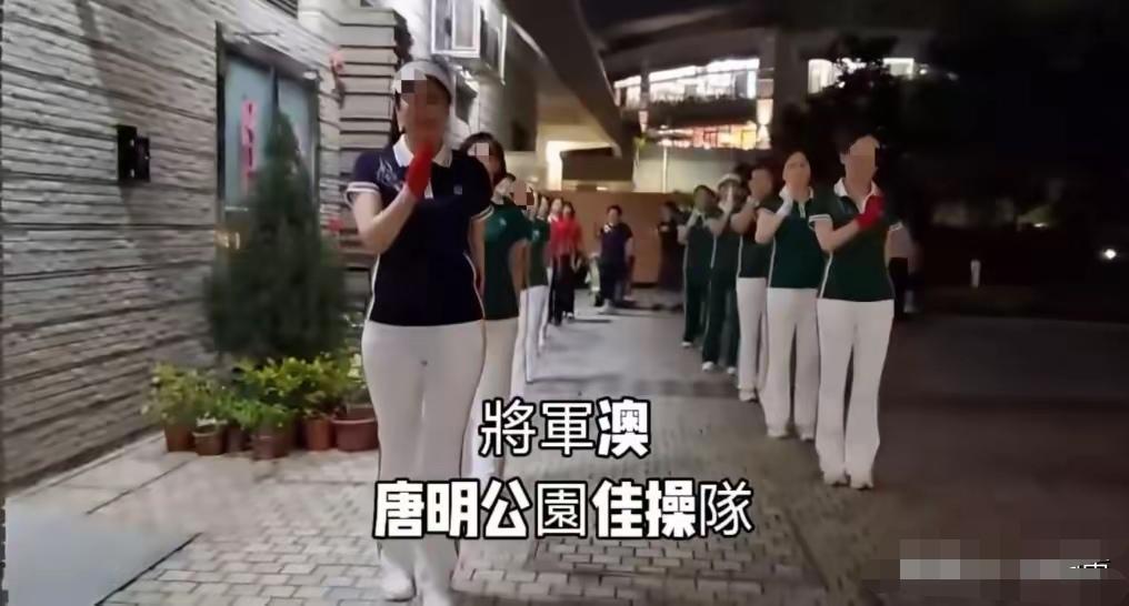 你有没有发现，最近身边的老外，画风突然变了？他们不再只盯着长城故宫，而是扎进