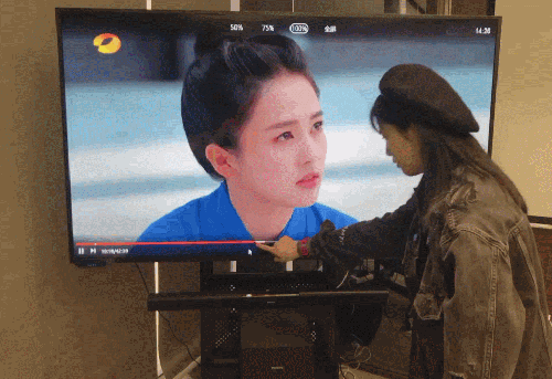 白鹿真是越扒越难评…[捂脸哭][捂脸哭][捂脸哭]​​​