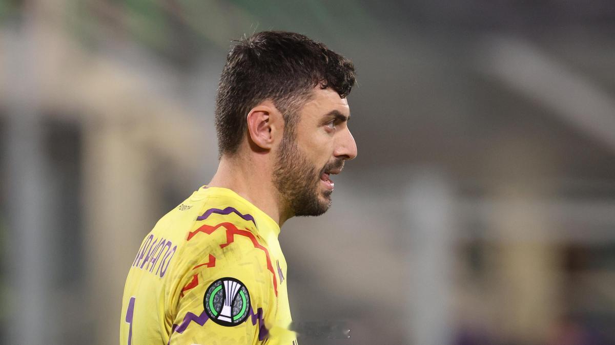 【续约】替补门将，泰拉恰诺于去年夏天签约一年后，如今他已准备好与米兰续约至20