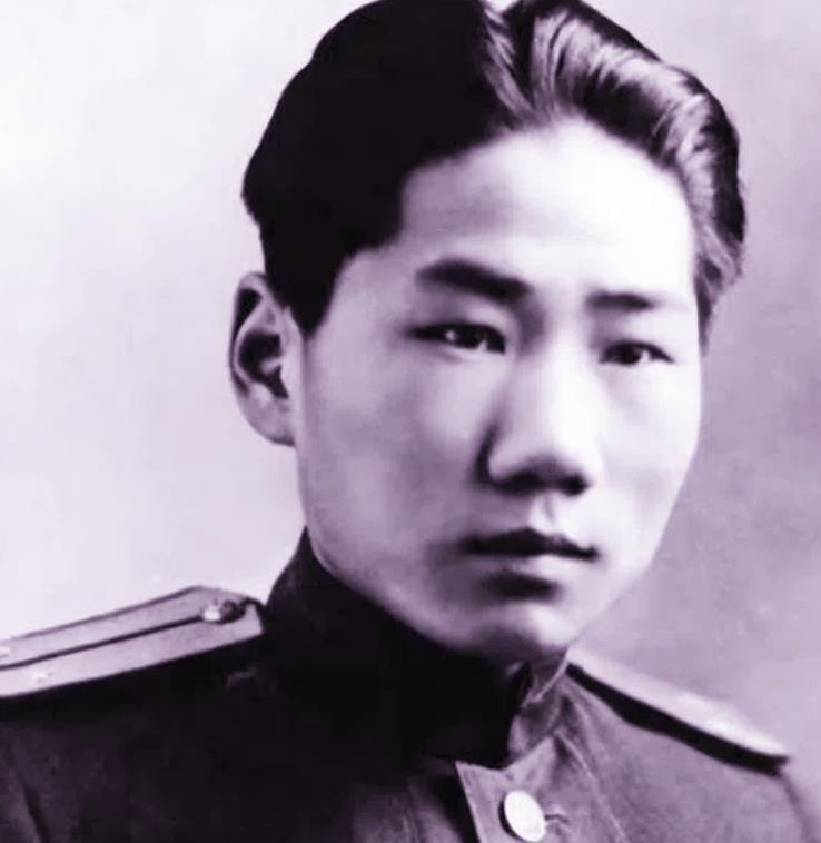 我以为，国人应该永远记住这个伟大的名字——毛岸英！不仅因为他是毛泽东的儿子，还
