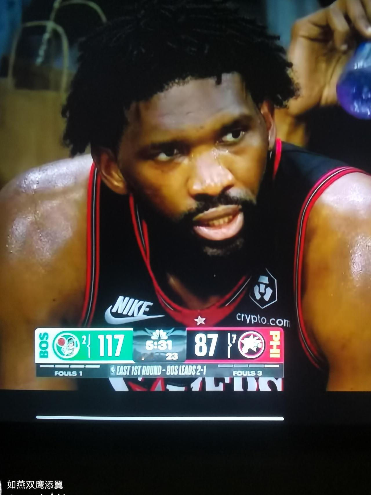 他就是NBA最没价值球员！东部季后赛首轮，76人主场96-1