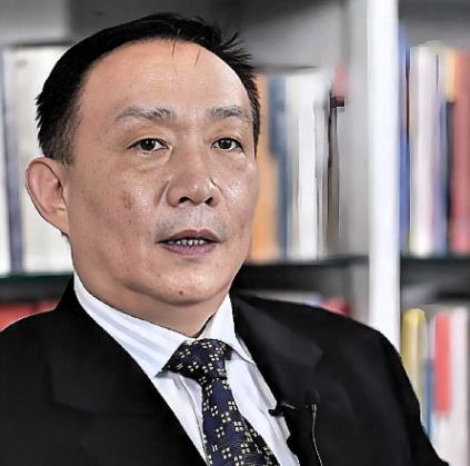 最狠的间谍，不偷你的情报，也不策反你的人。人家直接在你家里，帮你“立规矩”！