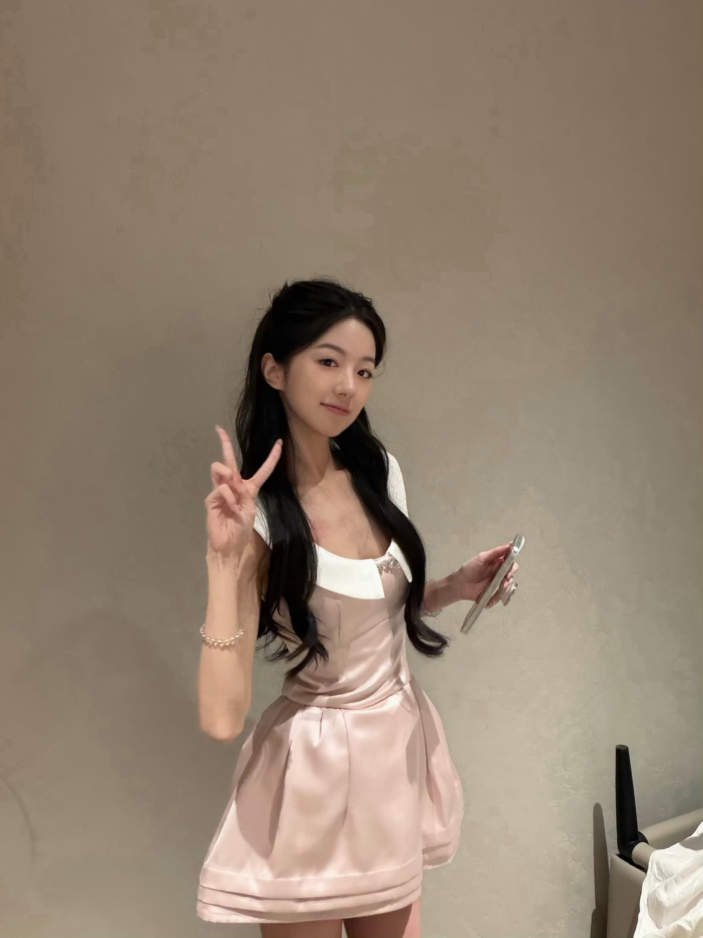 陈思佚csy陈思佚郭芸행복에얽매이기를바랍니다.愿幸福缠身​​​​