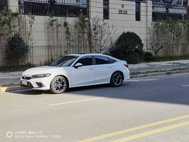 倒车动力不足问题如题，我今天机械车位倒库的时候，机械车位有个小坡，我同事车子踩