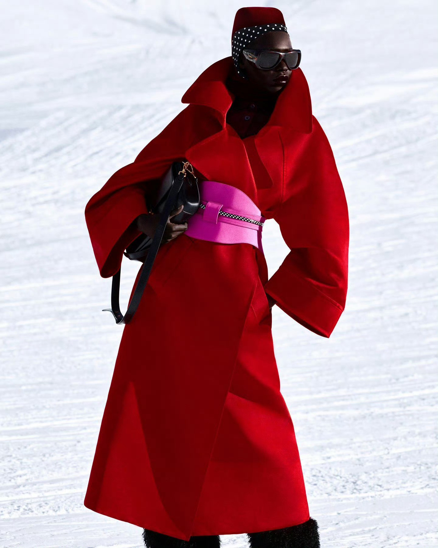 模特AwarOdhiang意大利版《VOGUE》2026年2月刊封面摄影：Ra