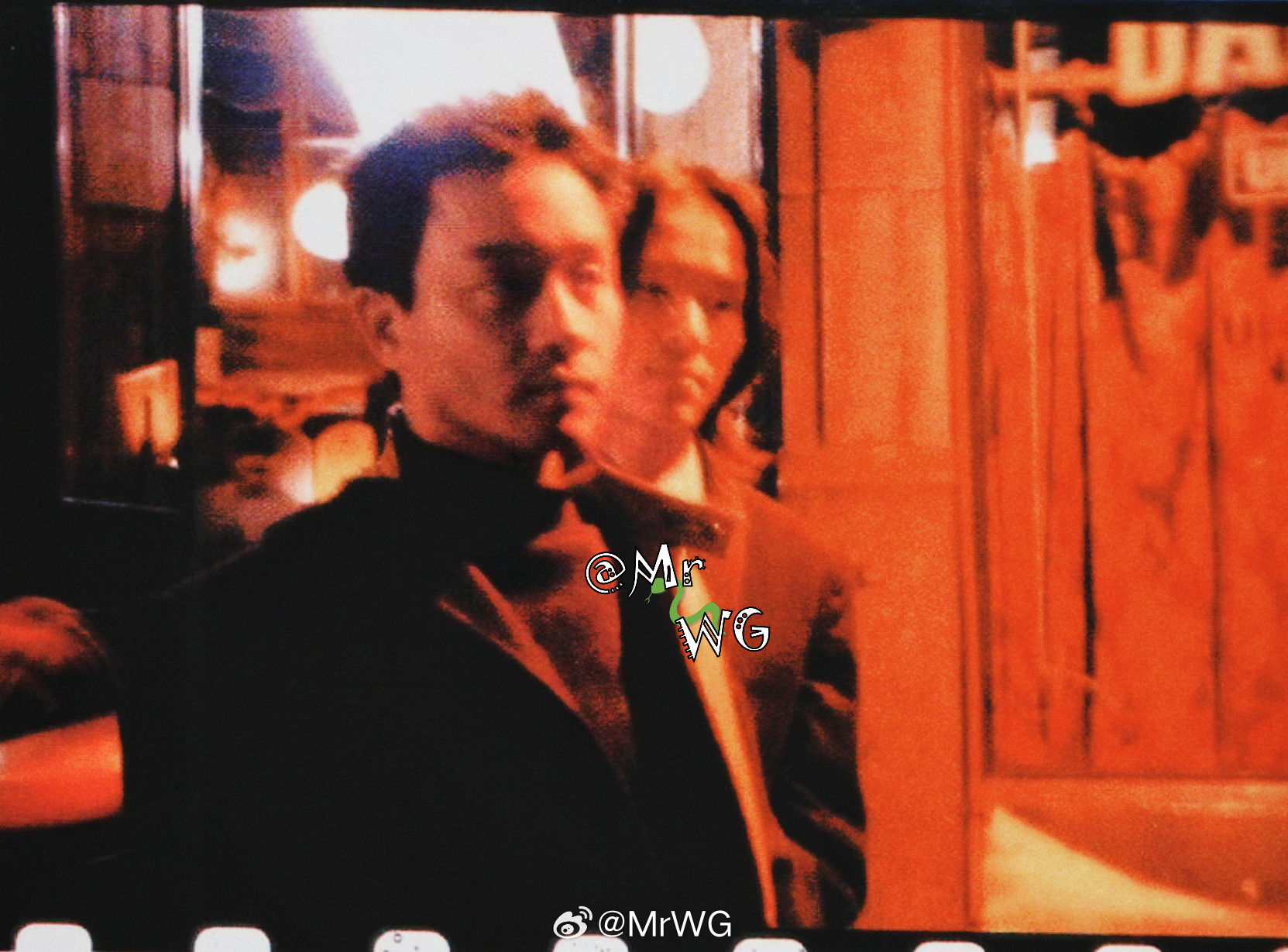 张国荣独家扫描昏黄的影调，探戈是欲望的低语，是寂寞的相拥——何宝荣的不羁与孤独