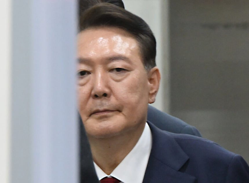 尹锡悦拘捕审查结束，用时6小时40分钟…目前在首尔看守所等待结果尹锡悦前总统的