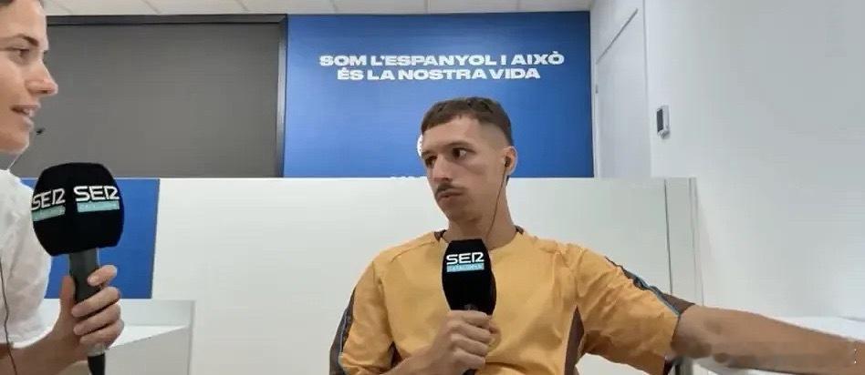 据西班牙媒体报道，萨拉戈萨在接受采访时确认，自己此前曾与巴塞罗那有过接触，并存在
