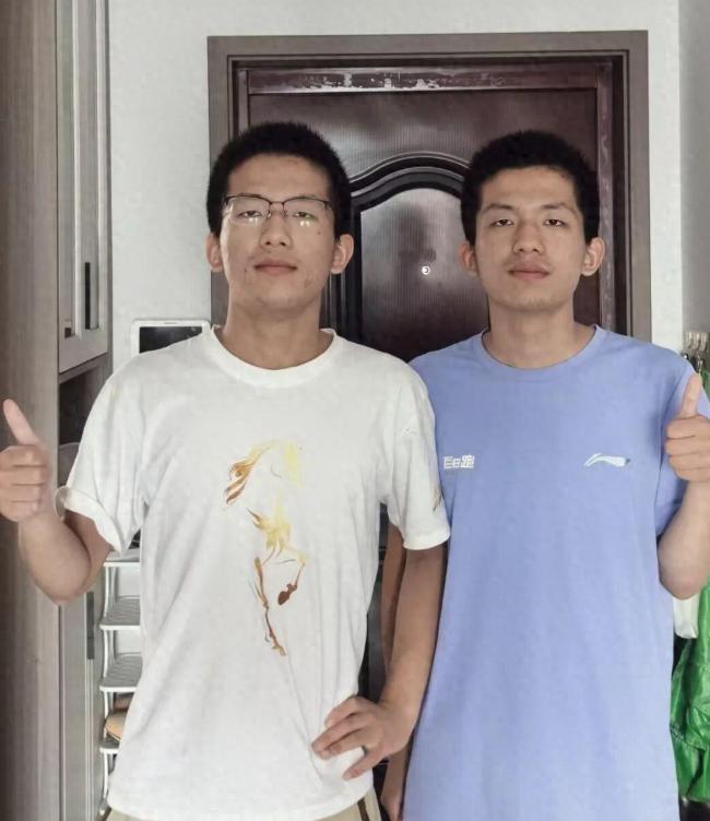 清华已联系！安徽双胞胎高考只差1分，父亲一句话，比分数更值得琢磨 高考成绩公