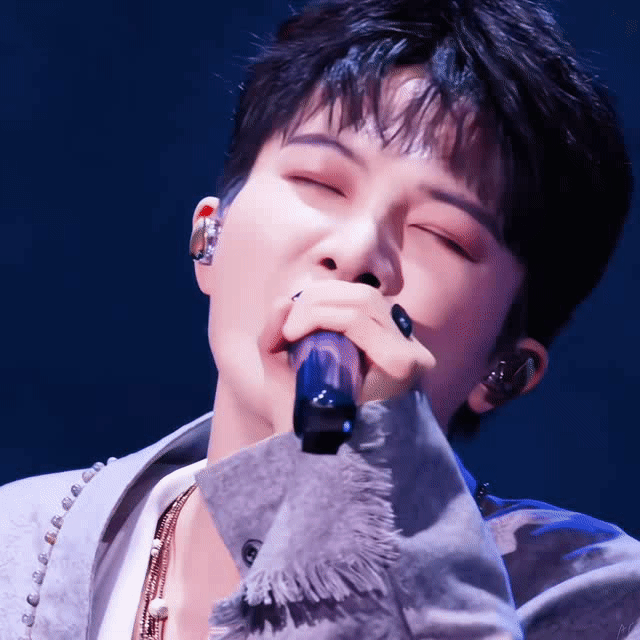 周深周深2025深深的巡回演唱会【圈宝和米说晚上好】剑未佩妥即入江湖