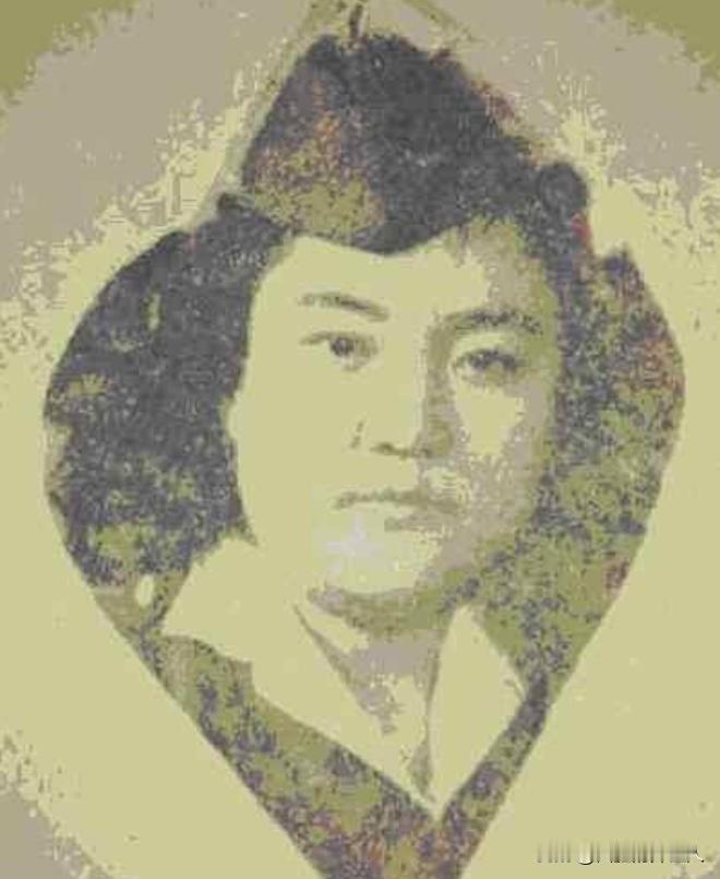 军统女特工王宝云被绑在老虎凳上，已经加到第三块砖，她疼得大汗淋漓。日本宪兵还不罢