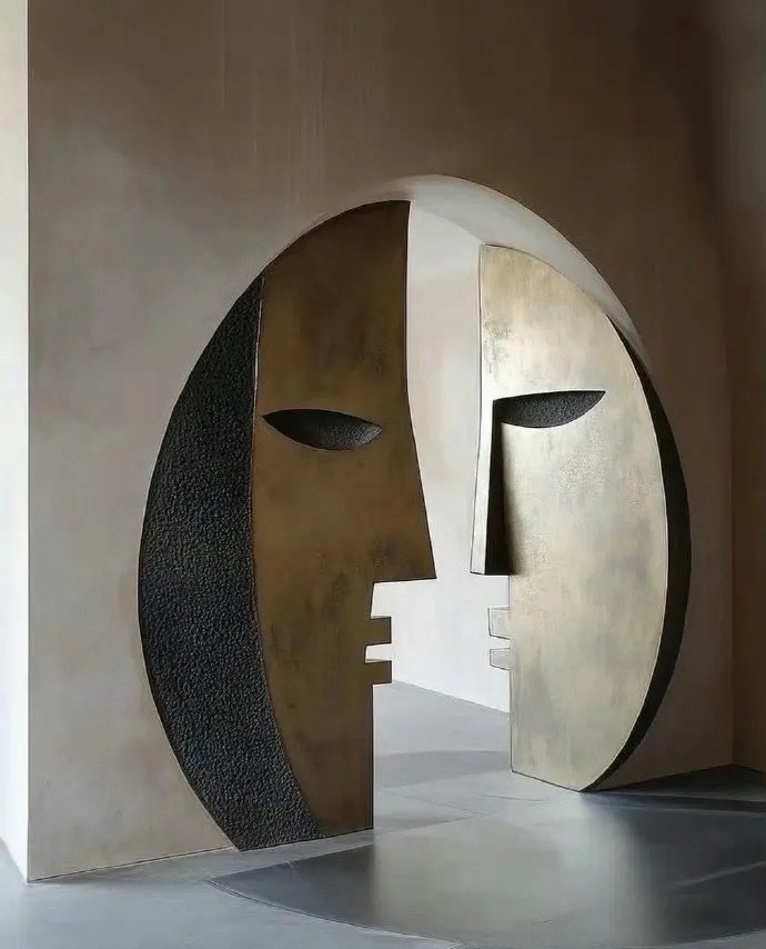 昨晚，全球资本市场，被一则人事提名搅得天翻地覆！美股经历了过山车式的走势，三大指