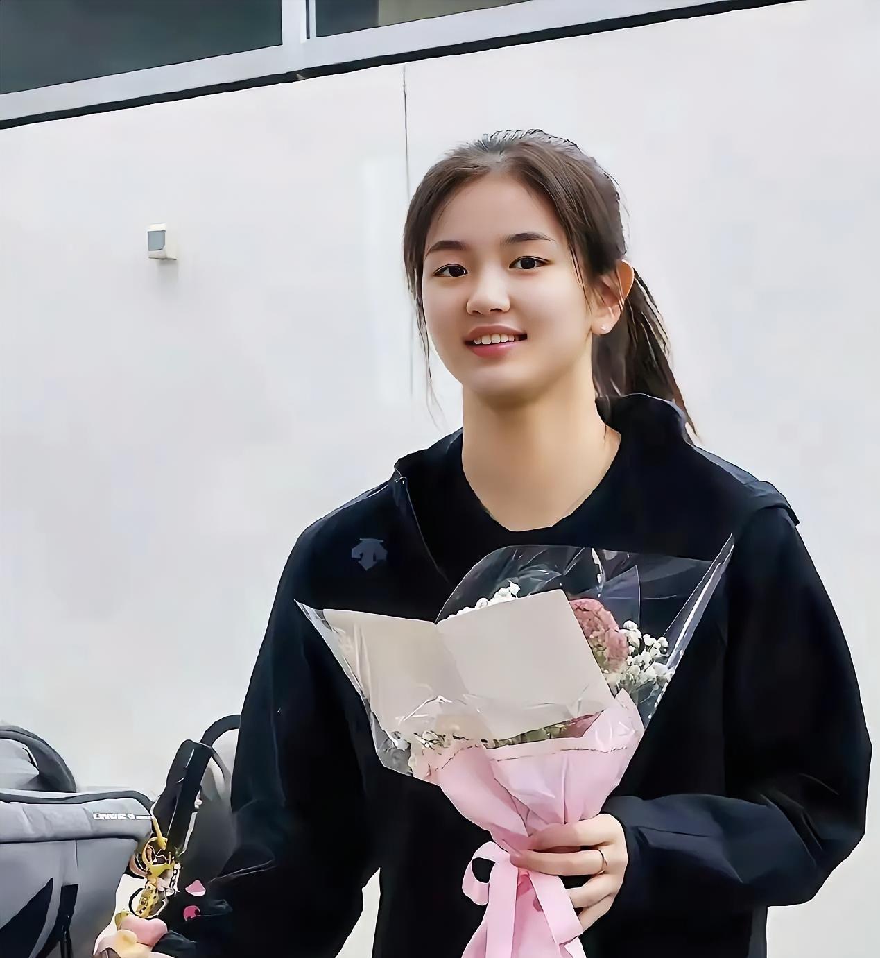 实话实说，韩国乒乓球运动员，美少女真的很多，不过让我最印象深刻的还是金娜英，她长