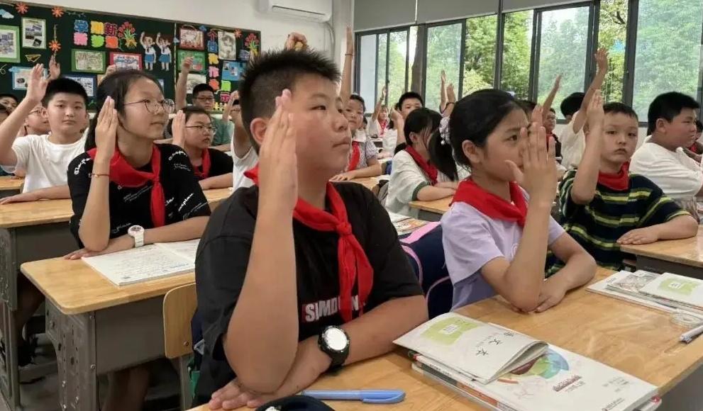 小学的成绩，真有欺骗性吗？1、小学成绩好的，有60%-80%左右的孩子到初中