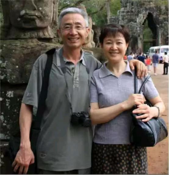 1977年，一个湖北穷小子高考考了289分，但由于消息闭塞，他就报考了华中师大，