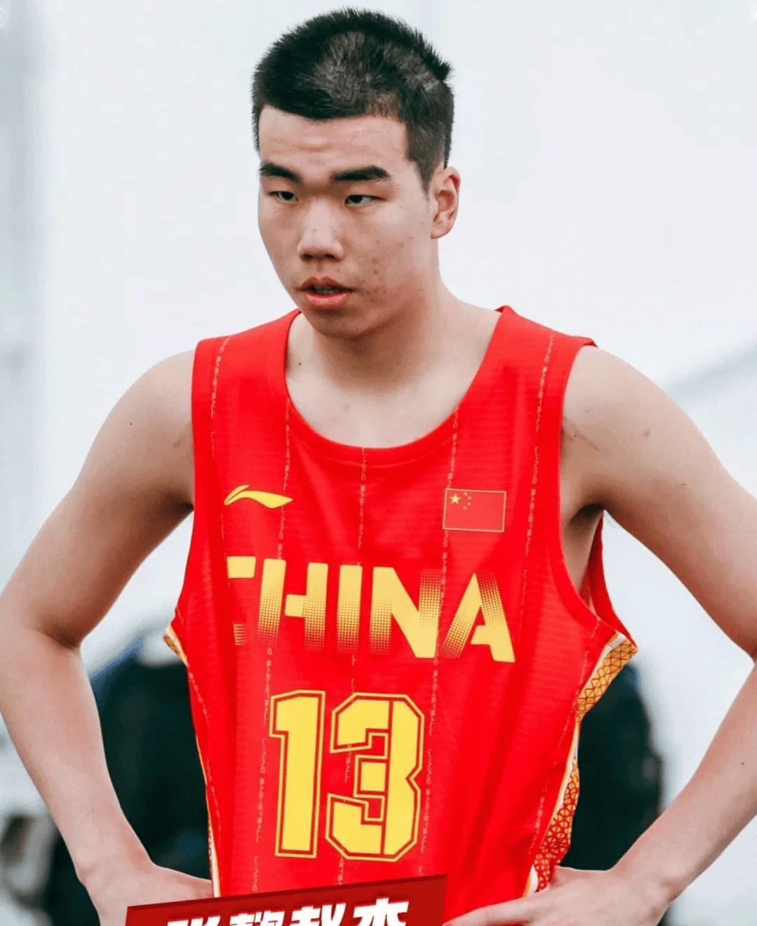 张懿赵杰27分，u16国青58分大胜东道主蒙古，五人得分上双，对手毫无还手之力，