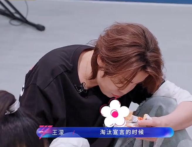王濛说自己都已经准备好淘汰宣言了？看来王濛这是被李小冉折磨的够呛，每天要被迫听李