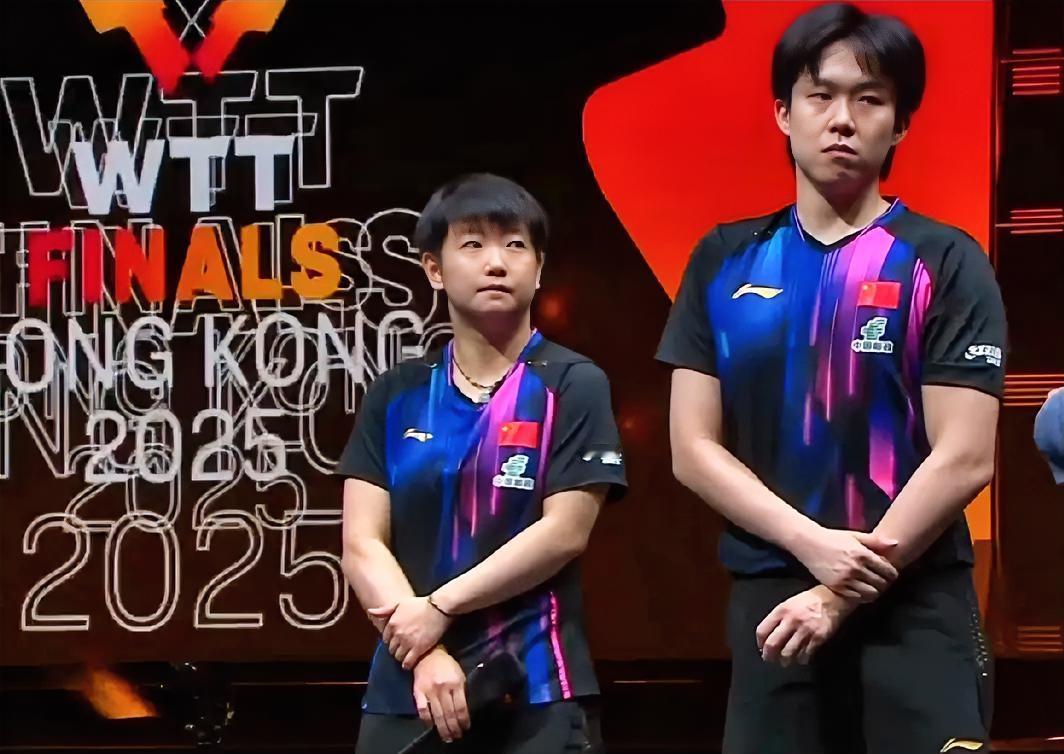 莎头组合3-0松岛辉空/张本美和，赛后采访时，莎莎和大头高情商发言记者：首先