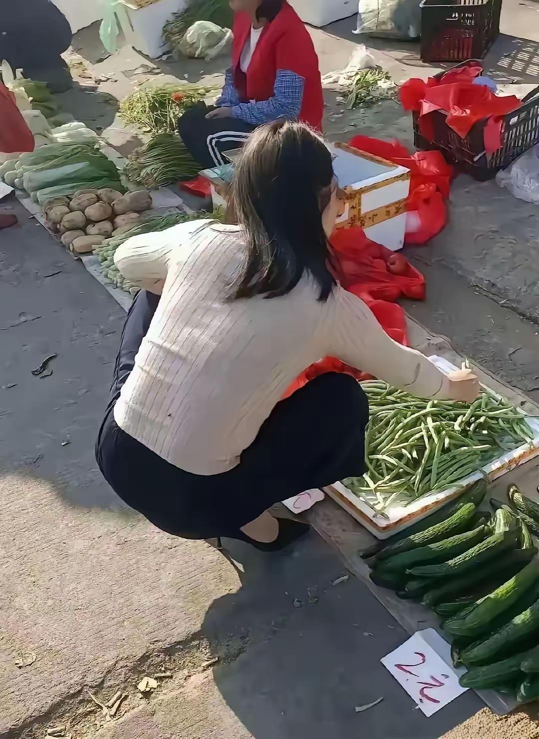 一个女人既当爹又当妈的过日子，真心不容易！自从姐夫走了以后，家里的重担就落到堂姐