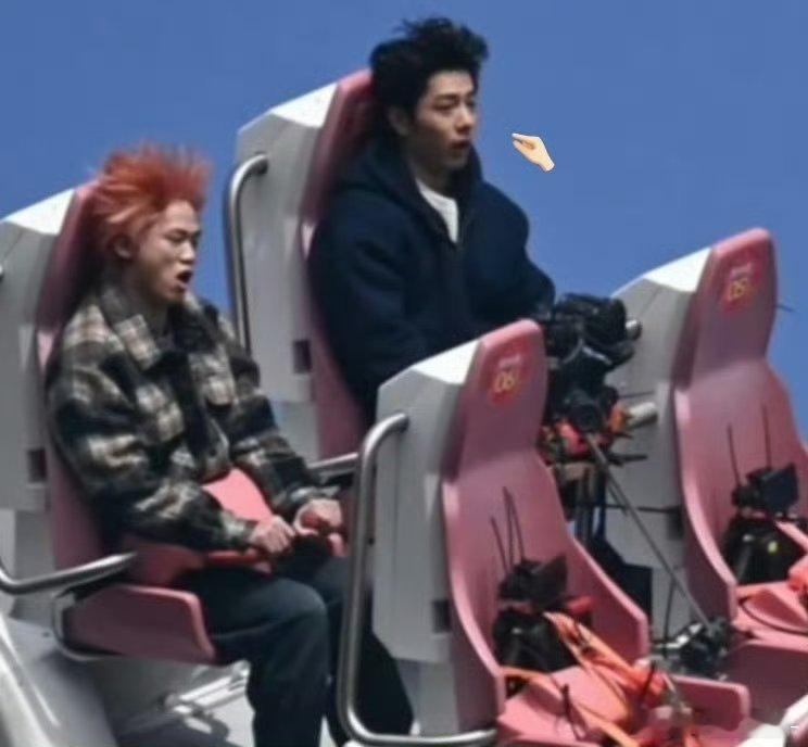 卧槽一直在被肖战的面部折叠度震惊