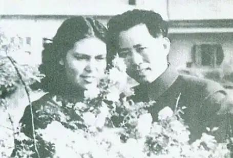 1939年，去苏联学习的刘亚楼，突然得知，自己在延安的妻子凌漪竟然和一位红军干部