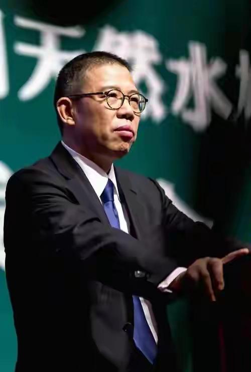 万万想不到！这就是赤裸裸的现实！农夫山泉2021年营收296亿，利润71.6