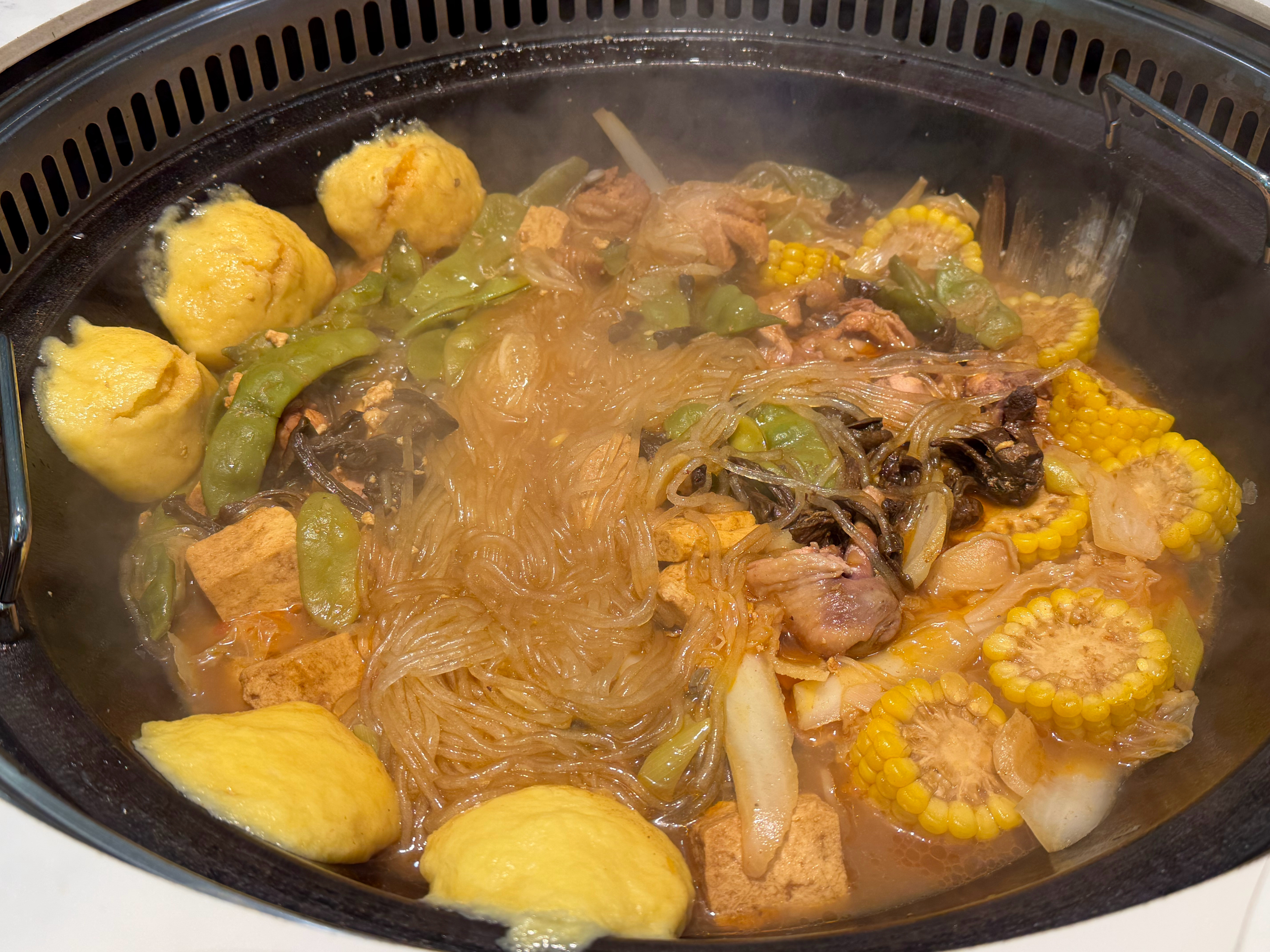 铁锅炖整起来漠河·北极村