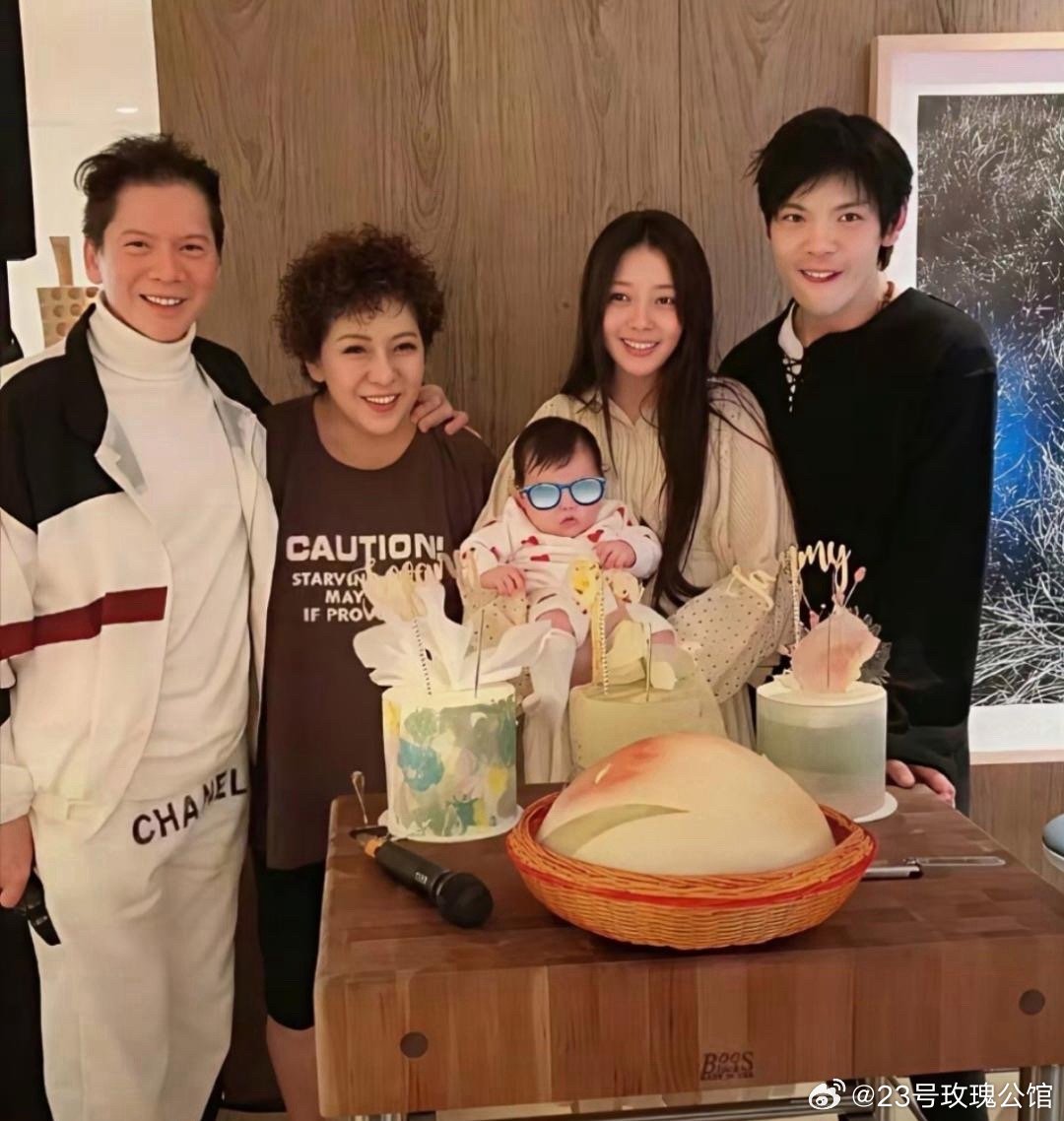 郭碧婷这个时候真美呀。