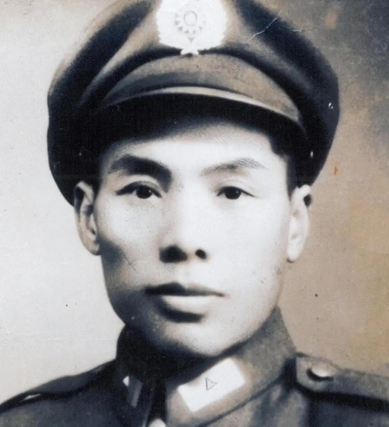 1950年，曾经创造仁安羌大捷的抗日英雄刘放吾少将因薪资收入太低，为了养家糊口，