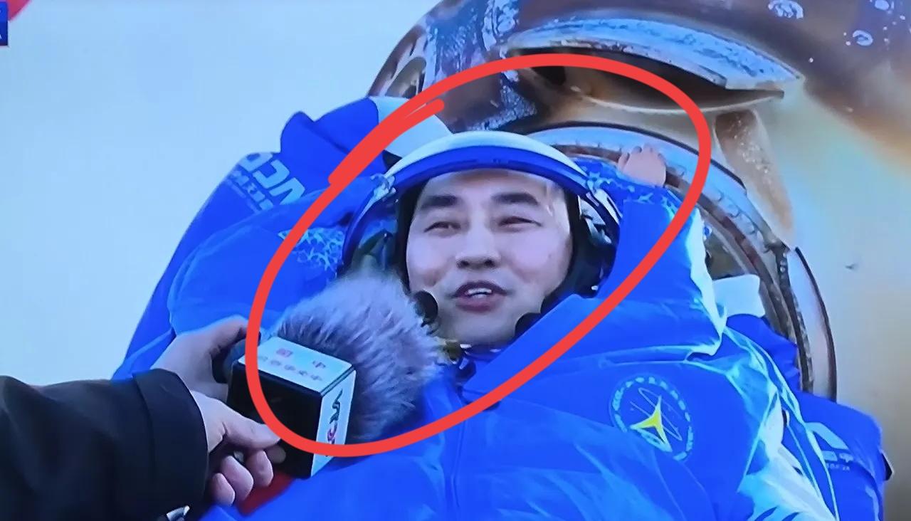 神舟二十号乘组的回家路，藏着太多让人安心的“特殊安排”！因飞船舷窗疑似遭