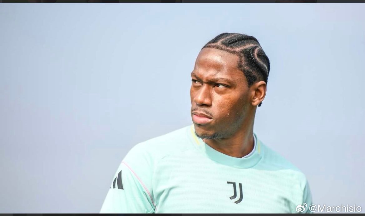 Caughtoffside：戴维在尤文图斯度过了一个令人失望的赛季，他可能在都灵