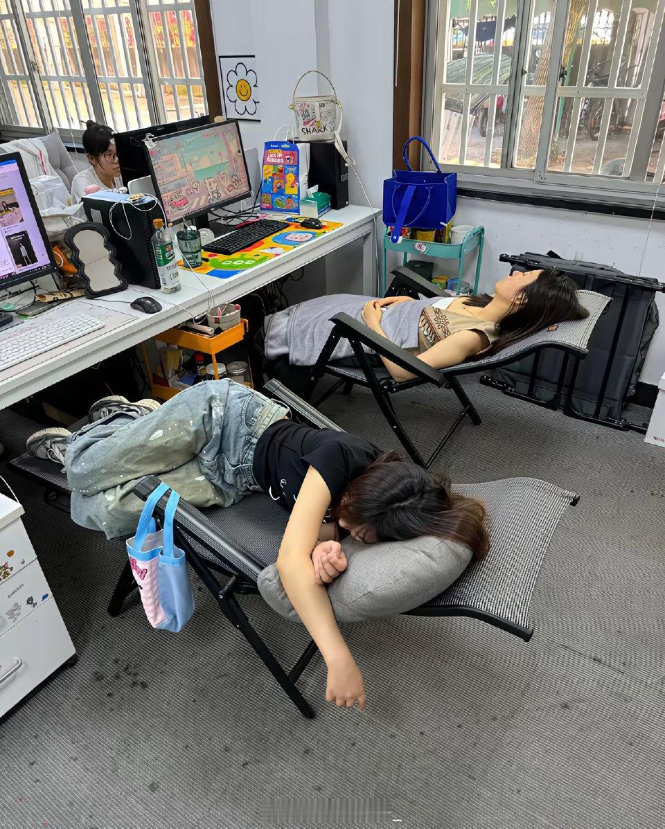 同样是午休，这就是区别！为啥要好好读书不是没道理的​​​​