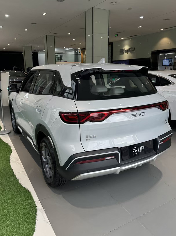 武汉元up401km活力版现车，价格便宜！