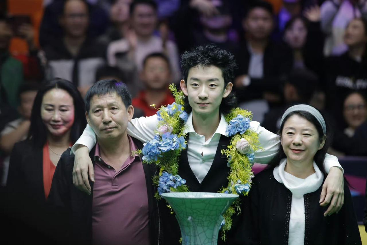 吴宜泽配得上这个冠军！他的优势在于“逆境掌控力”！前世界冠军评论员曾评价他：“他