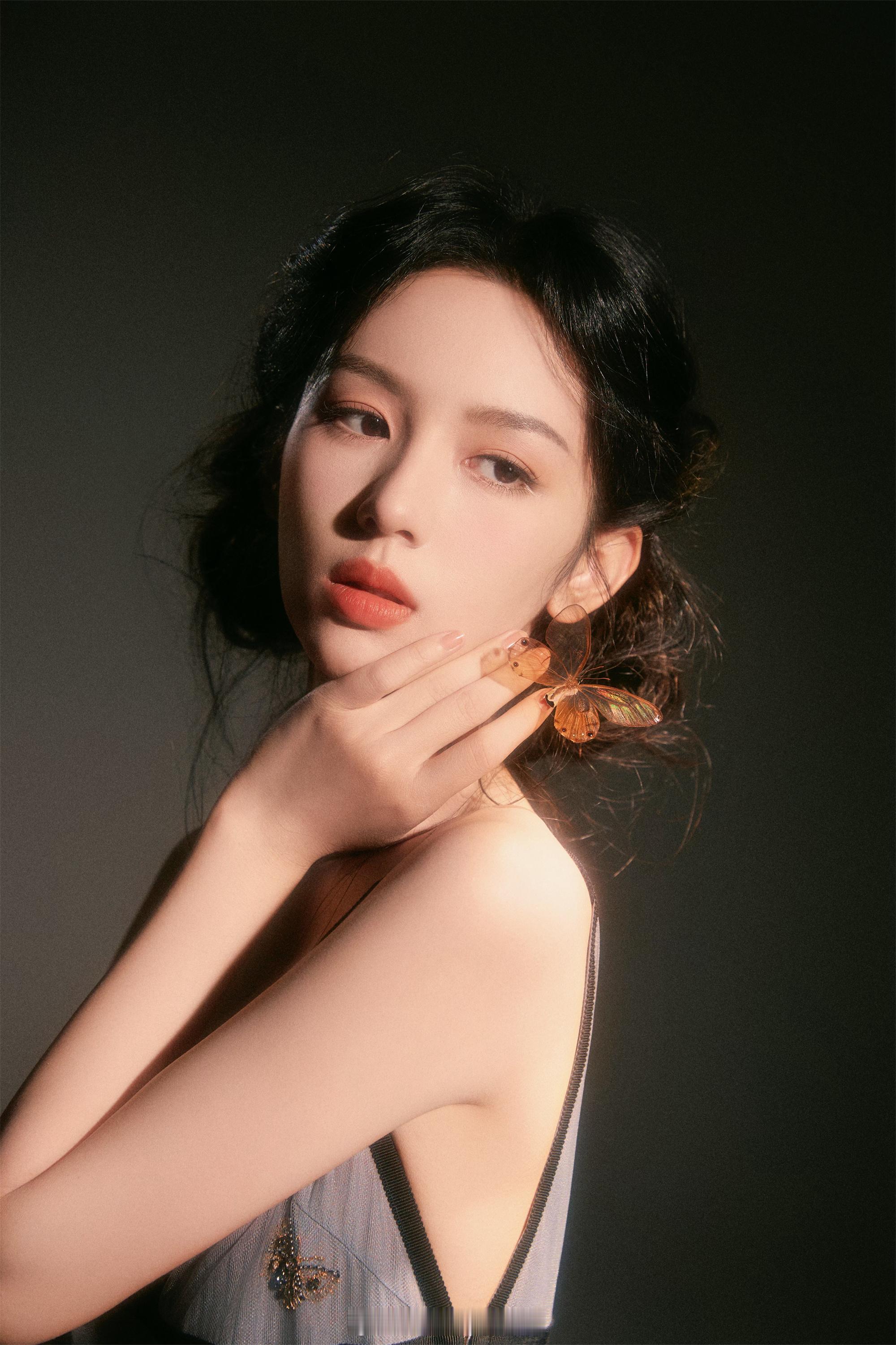 周也浪漫轻纱美人​​​