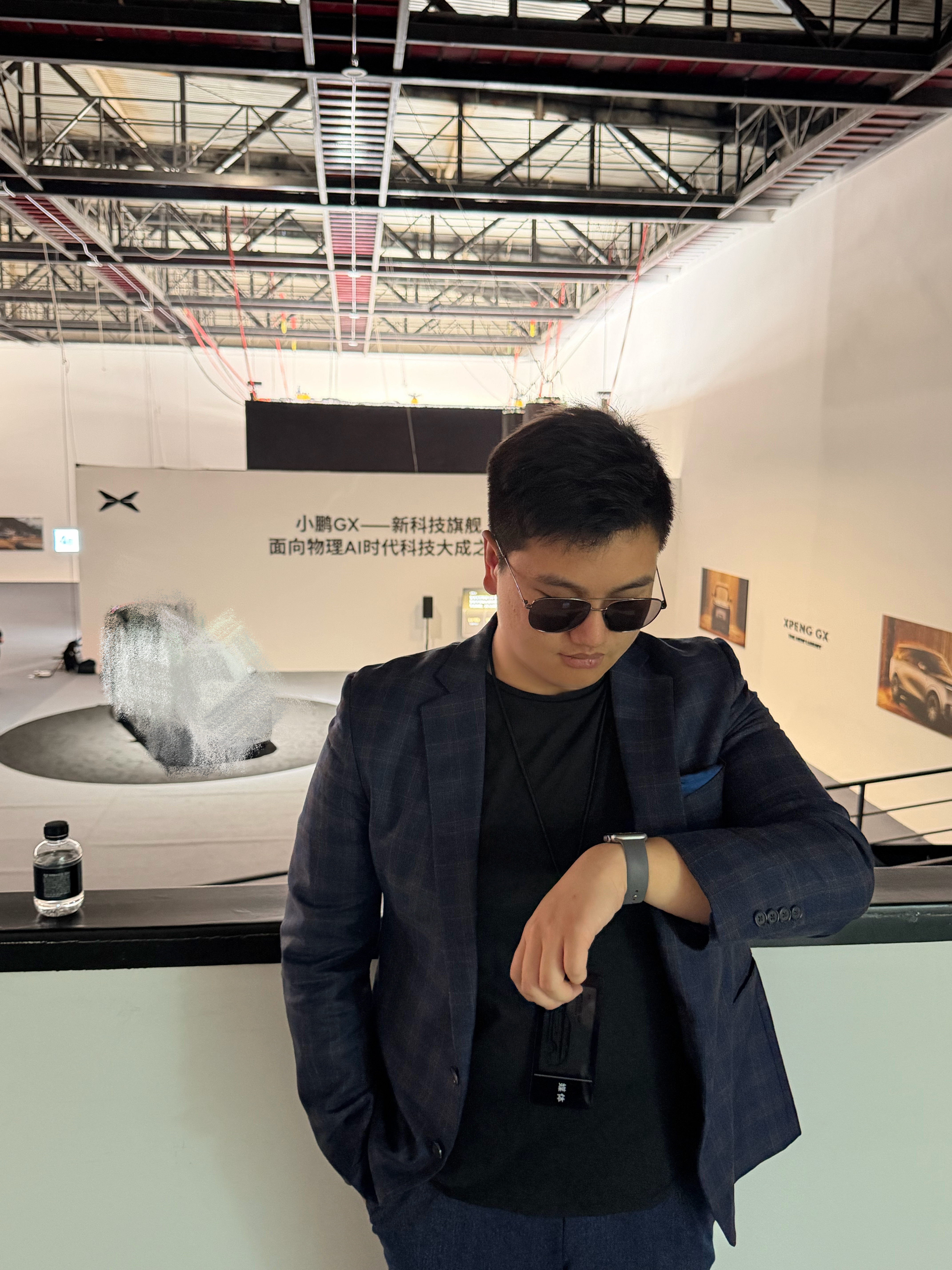 再来北京拍一台旗舰SUV中国车迷很幸福。国内即将发布很多以往百万元才能拥有的旗舰