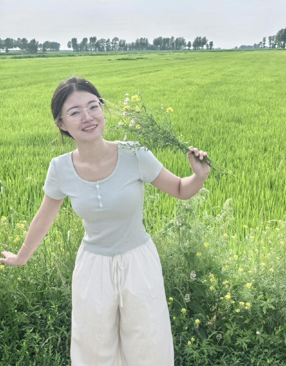 外甥女结婚前存了35万，她老公知道了，问钱是哪来的，外甥女如实说了。于是，她