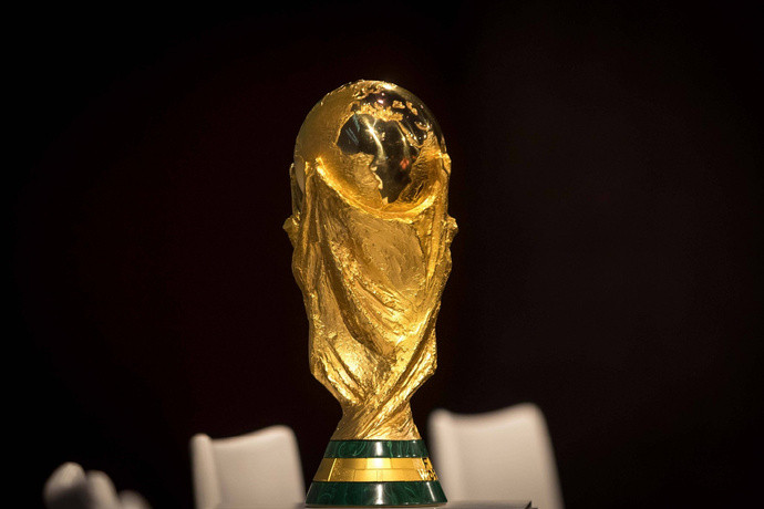 FIFA回应中国区天价世界杯版权【FIFA发言人：中国区世界杯版权销售还在谈判中