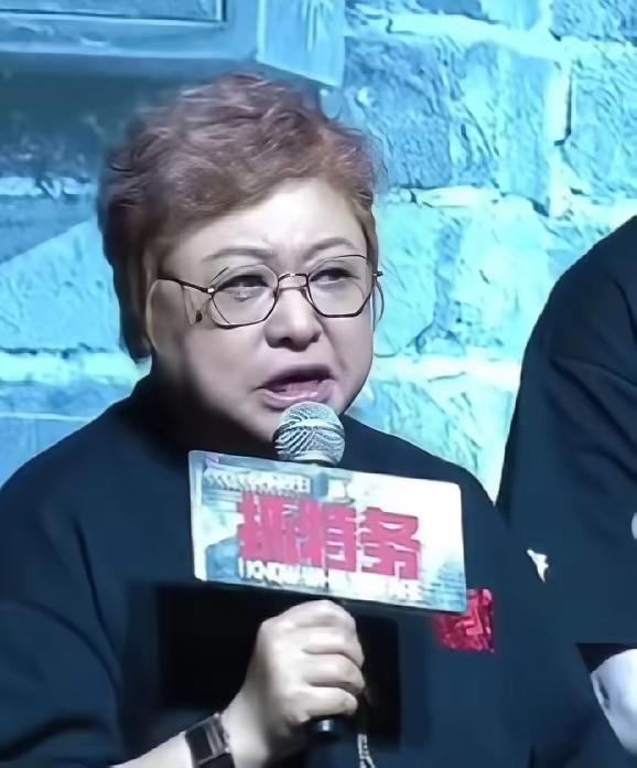 明眼人都看得出来，韩红走个面，冯小刚喊她拉票，其实她的喊话作用，一点都没有起