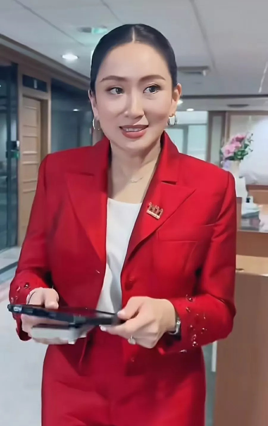 泰国权力大揭秘：皇室军方政府谁说了算哇塞！你绝对想不到，