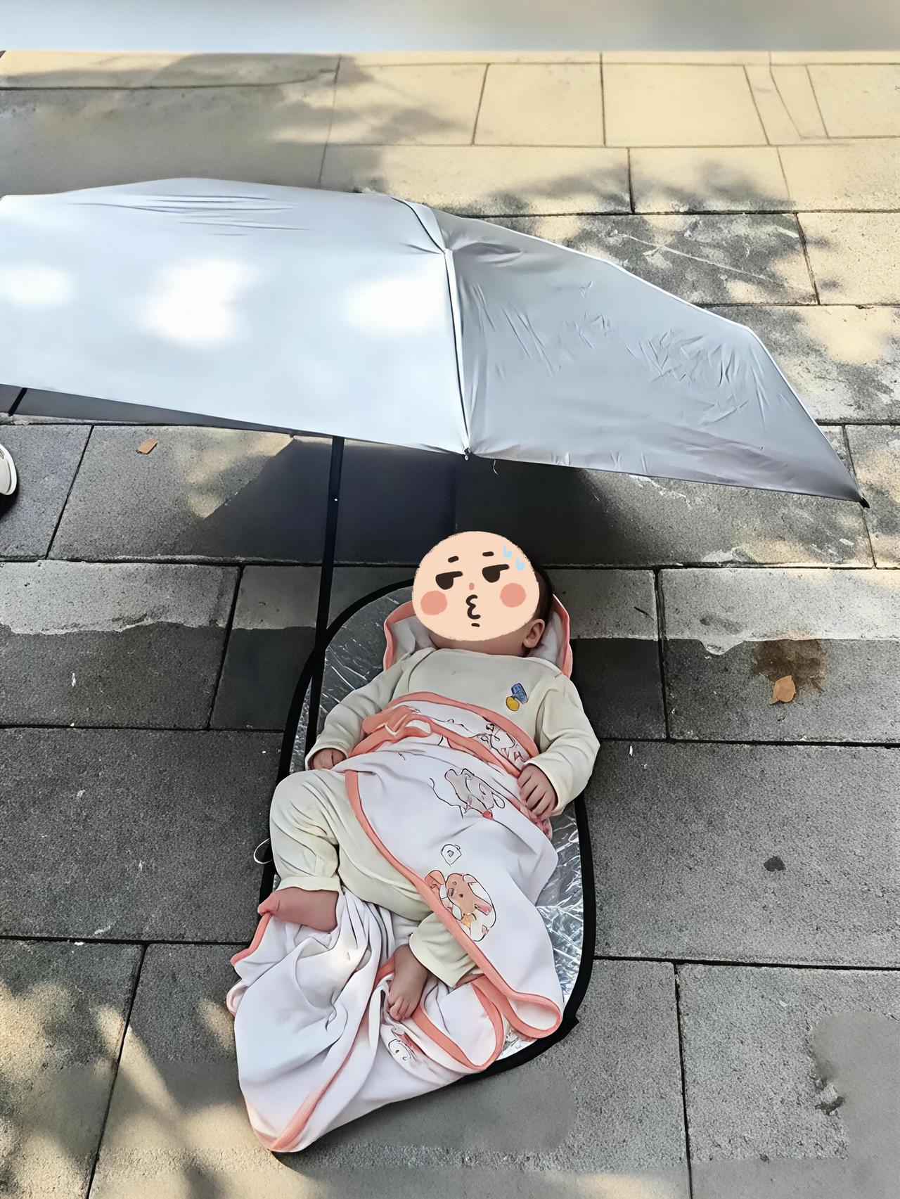 孩子她妈快把孩子领回去吧，你会后悔一辈子的一个刚足月的小女婴，安安静静躺在福