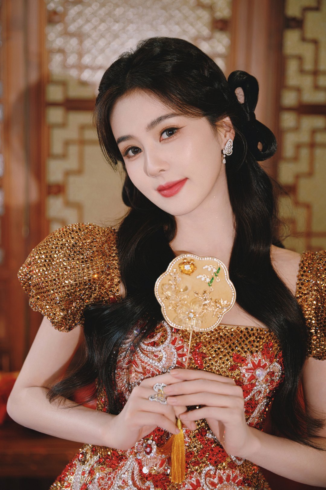 一组美丽的新春美图——白鹿，杨幂，鞠婧祎。