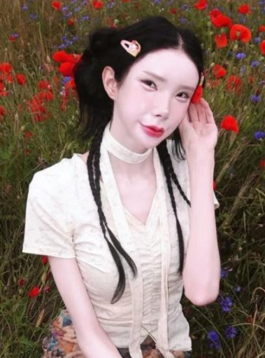 不得不说对蒙古国对韩国是真的迷恋！外国一位蒙古国和俄罗斯混血女网红，因为太喜欢韩