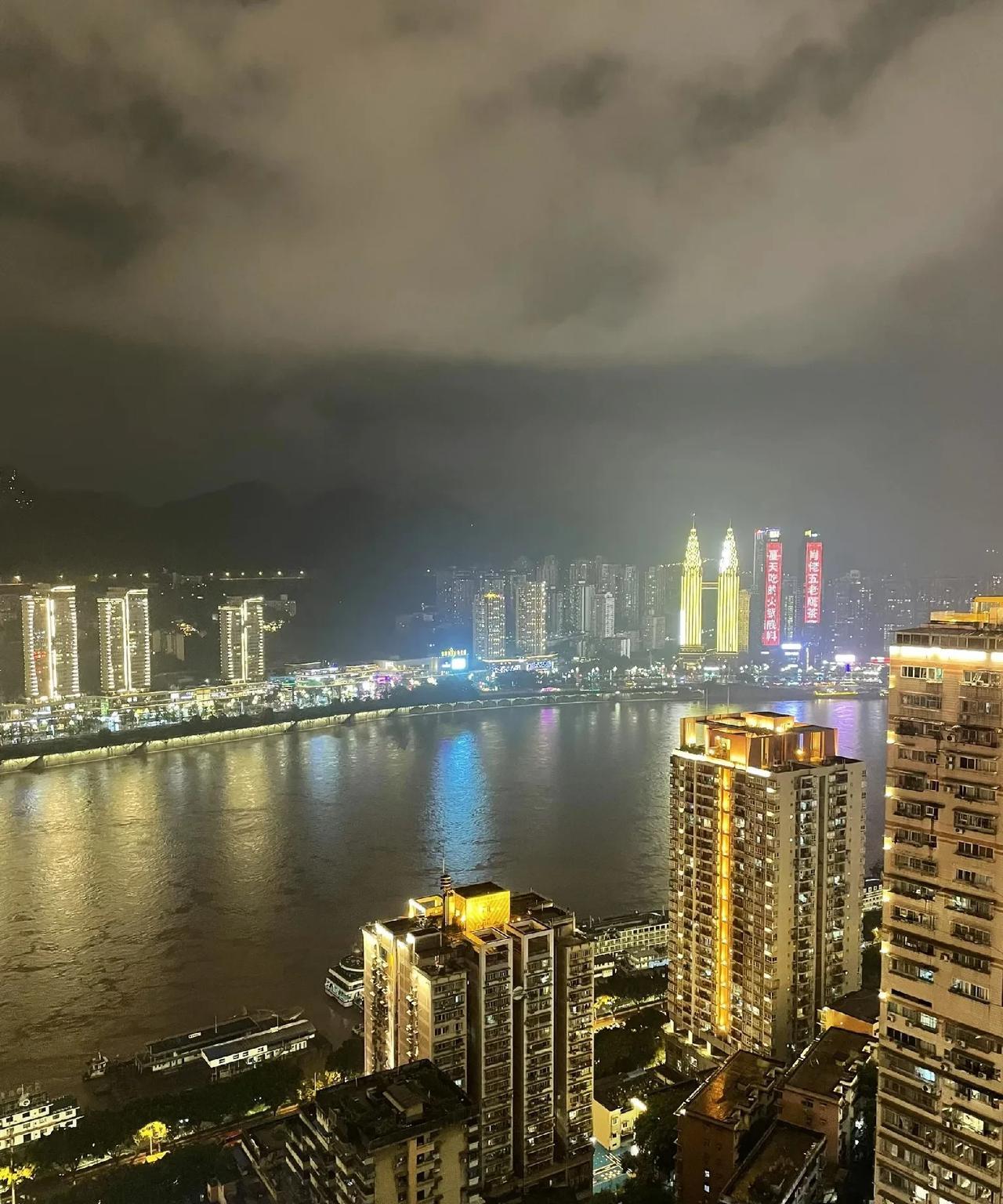 现在的房子真的不好卖，2019年贷款买的房子，位置在市中心，交通便利，那时候总价